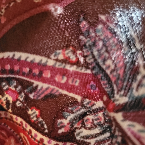 Talbots Womens Large Wool/Silk Blend Scarf Wrap 43" X 41" lightweight Burgandy - Picture 2 of 5